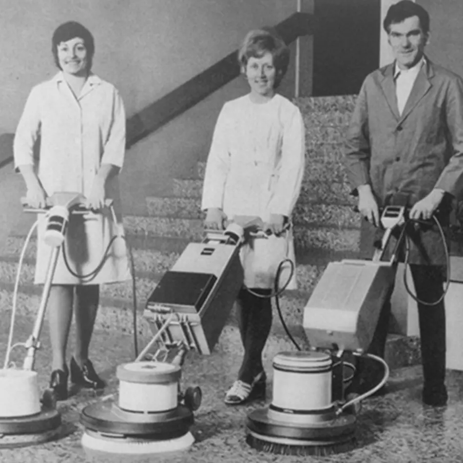 1966